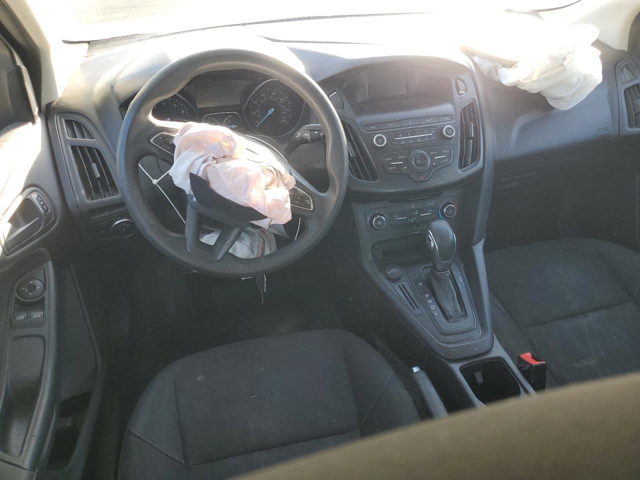 2018 Ford Focus S VIN: 1FADP3E24JL312398 Lot: 85785895