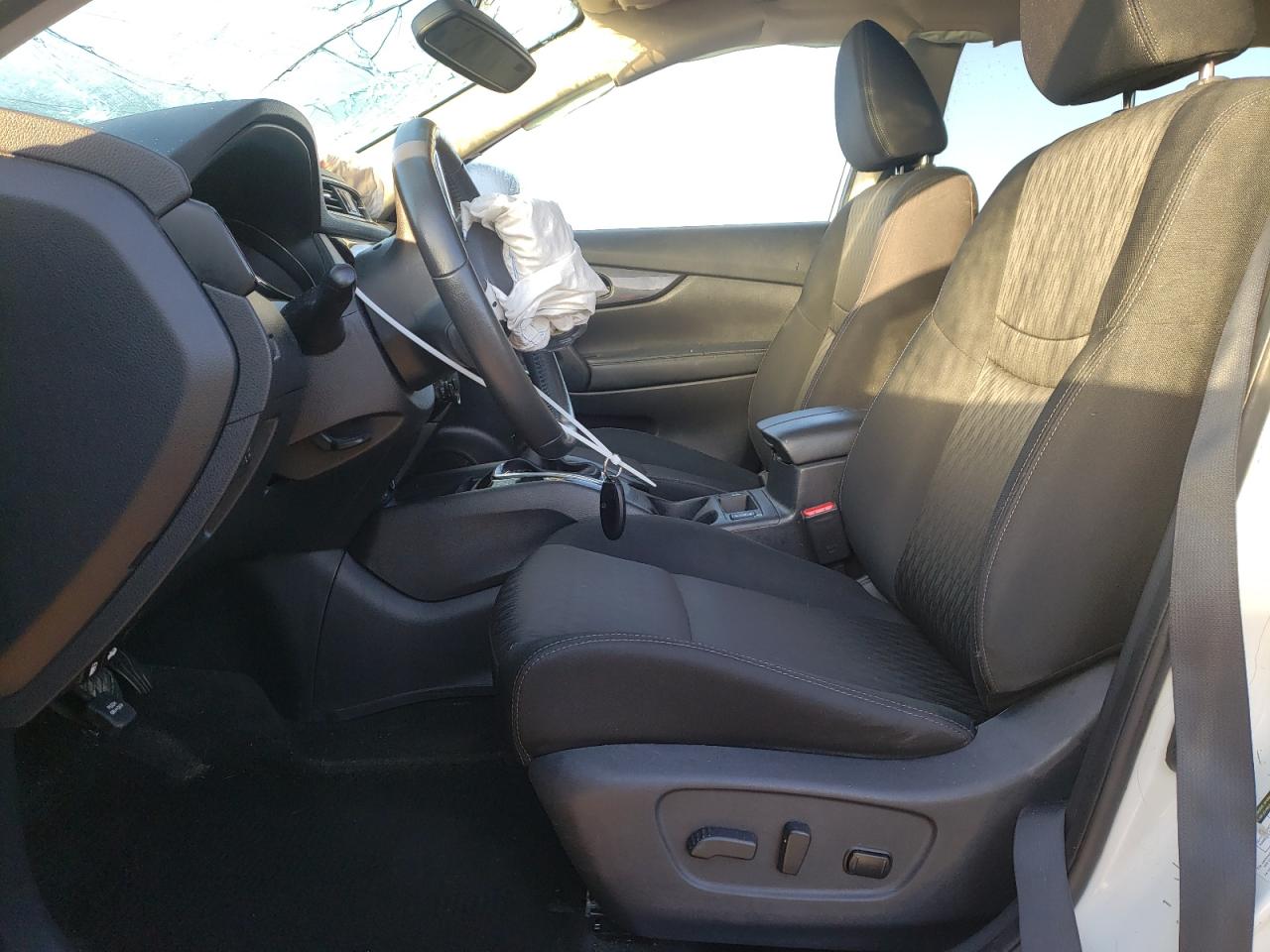 2017 Nissan Rogue S VIN: KNMAT2MVXHP535319 Lot: 84893135