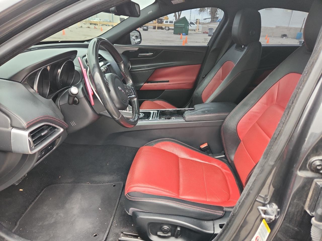 2017 Jaguar Xe R - Sport VIN: SAJAF4BV4HA975806 Lot: 82660415