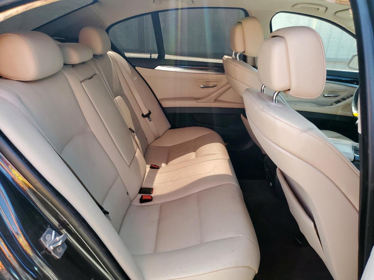 2012 BMW 528 I VIN: WBAXG5C53CDX04220 Lot: 85360235