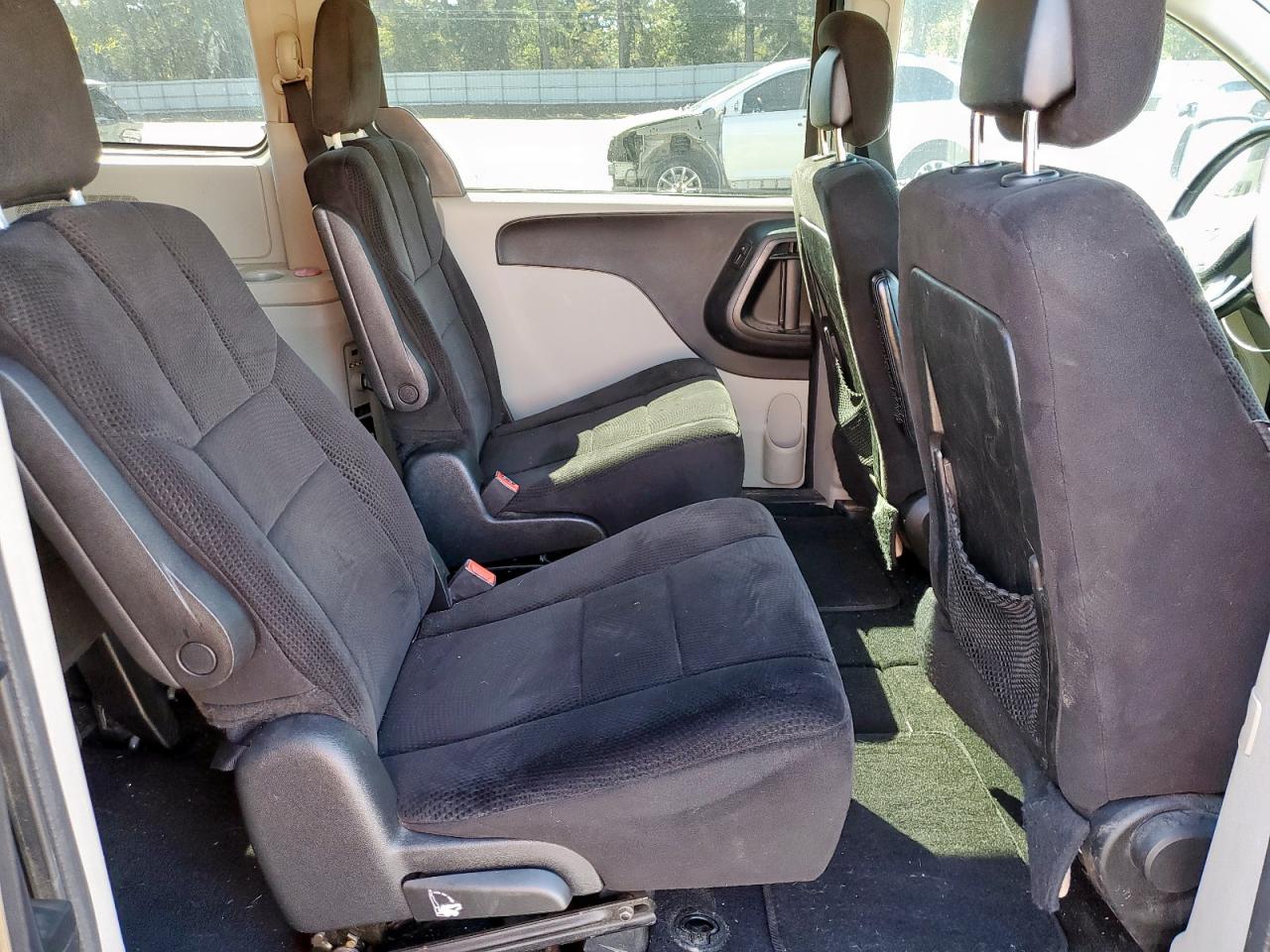 2014 Dodge Grand Caravan Sxt VIN: 2C4RDGCG1ER104569 Lot: 90955055