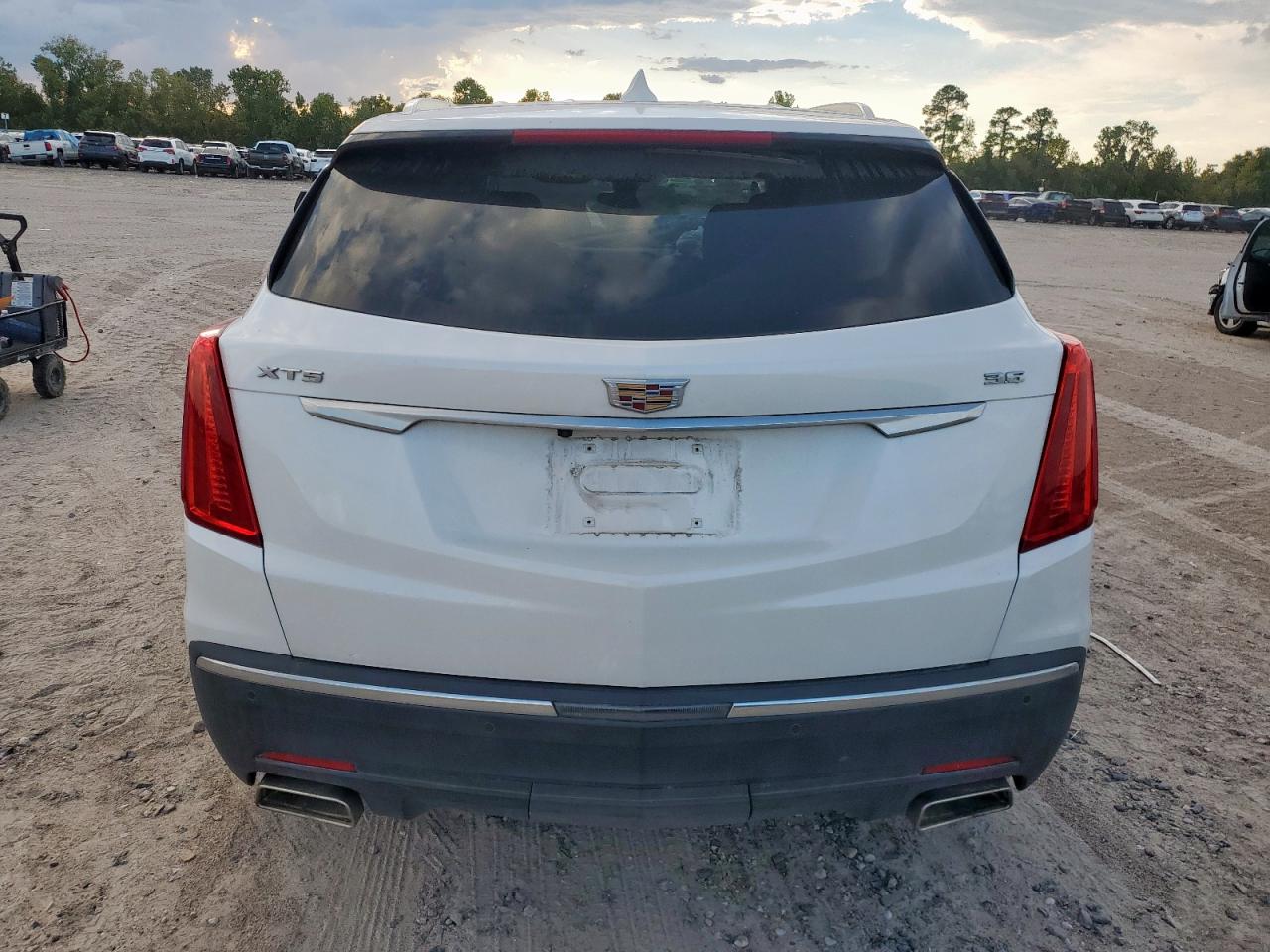 2019 Cadillac Xt5 Luxury VIN: 1GYKNCRS6KZ199774 Lot: 92817745