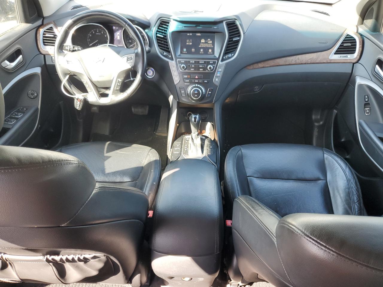 2017 Hyundai Santa Fe Se VIN: KM8SN4HF3HU175255 Lot: 82311085