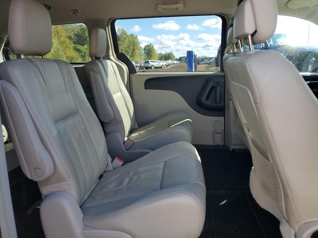 2013 Chrysler Town & Country Touring VIN: 2C4RC1BG4DR526223 Lot: 85713575