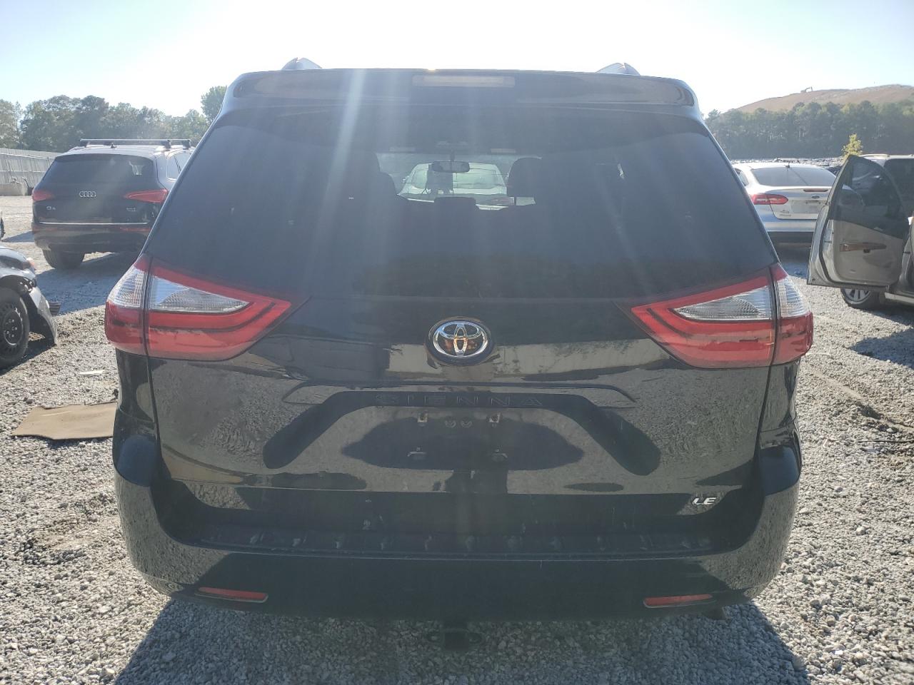 2015 Toyota Sienna Le VIN: 5TDKK3DC9FS567984 Lot: 84644795