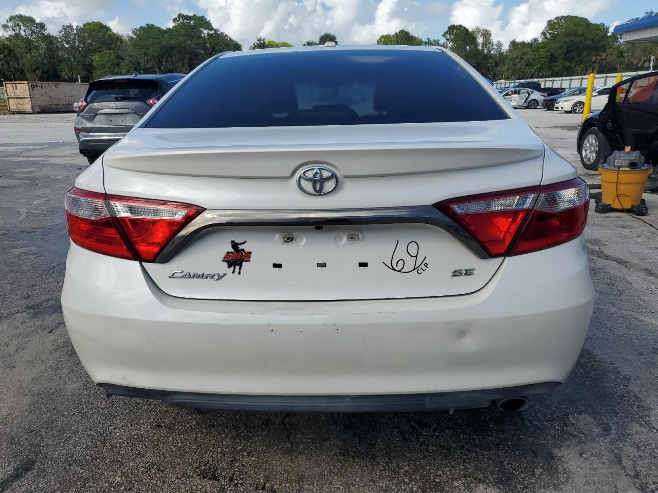 2017 Toyota Camry Le VIN: 4T1BF1FKXHU450003 Lot: 85891585