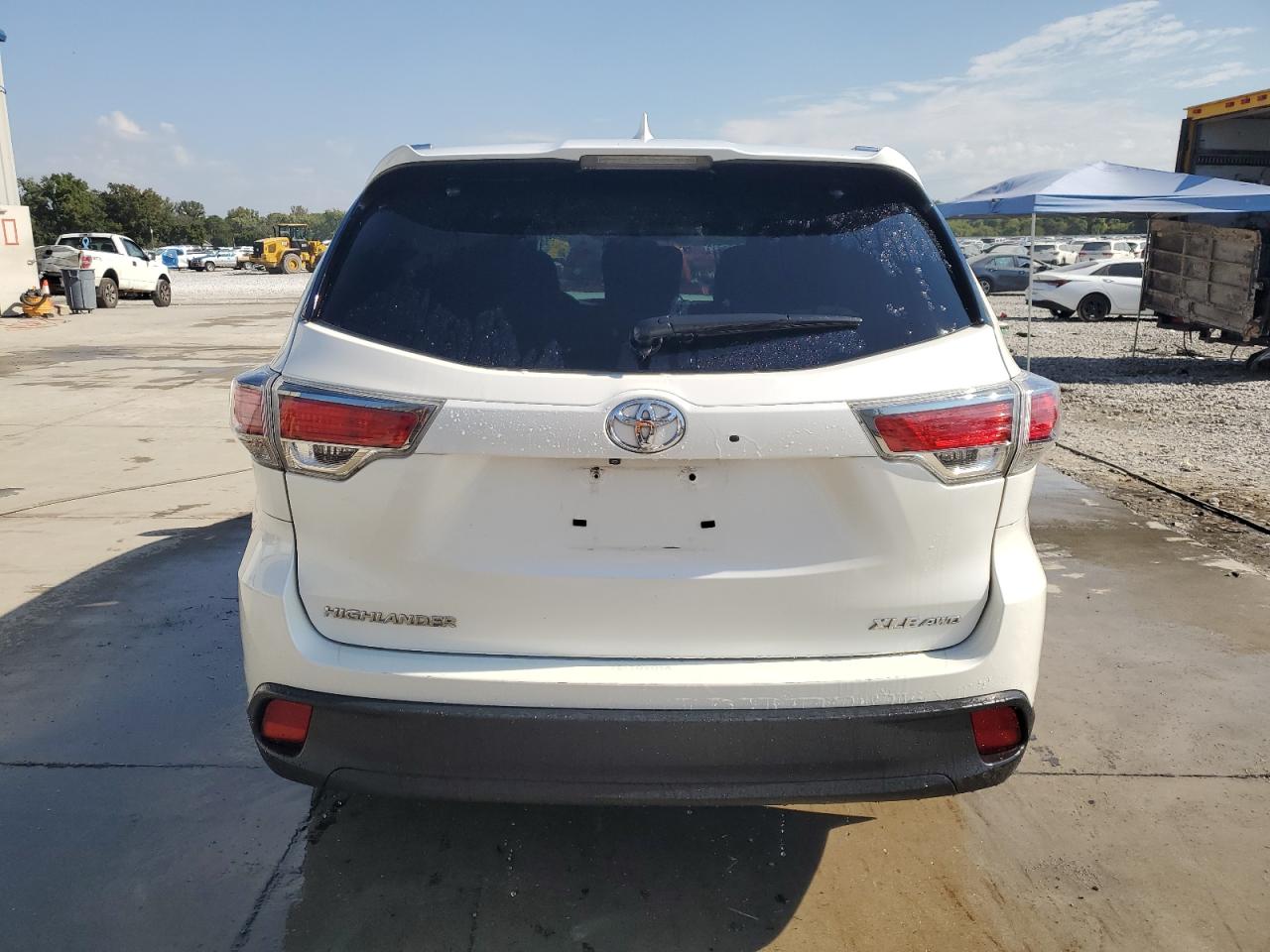 2014 Toyota Highlander Xle VIN: 5TDJKRFH6ES058196 Lot: 85298445