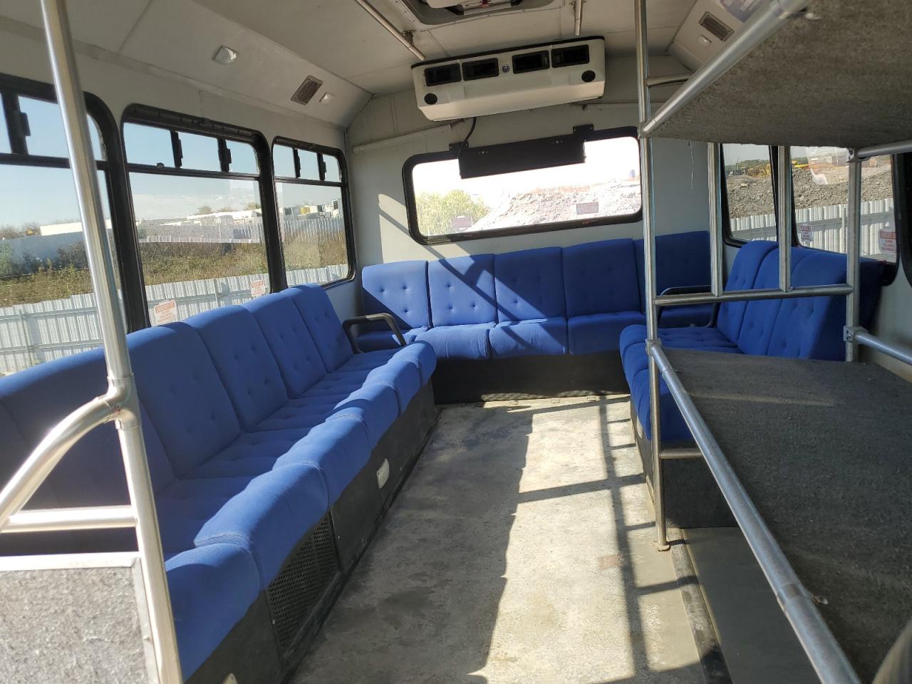 2017 Ford Econoline E450 Super Duty Cutaway Van VIN: 1FDFE4FS4HDC26571 Lot: 85110925