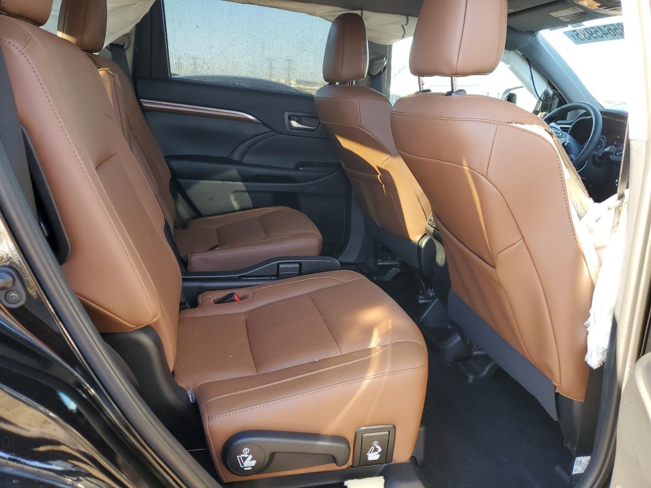 2019 Toyota Highlander Hybrid Limited VIN: 5TDDGRFH2KS073174 Lot: 85645935