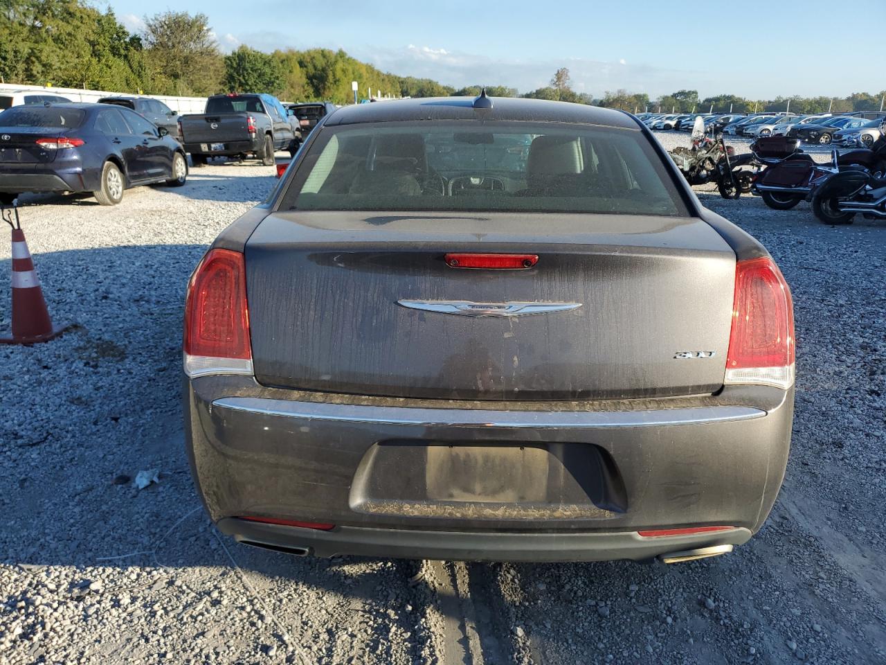 2016 Chrysler 300 Limited VIN: 2C3CCAAG6GH106372 Lot: 85088485