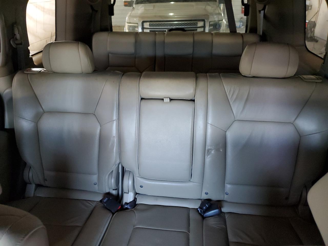 2011 Honda Pilot Exln VIN: 5FNYF4H78BB025906 Lot: 84996215