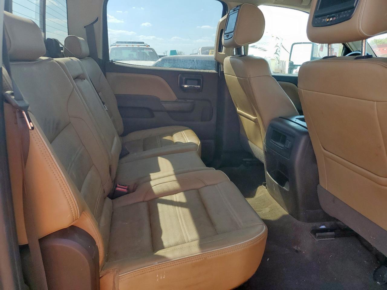 2018 GMC Sierra K3500 Denali VIN: 1GT42YEY2JF205293 Lot: 84282235