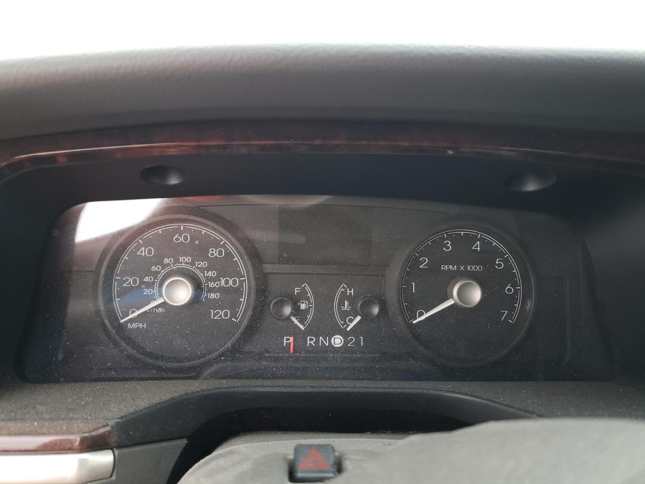 2006 Lincoln Town Car Signature Limited VIN: 1LNHM82V46Y649756 Lot: 90480745