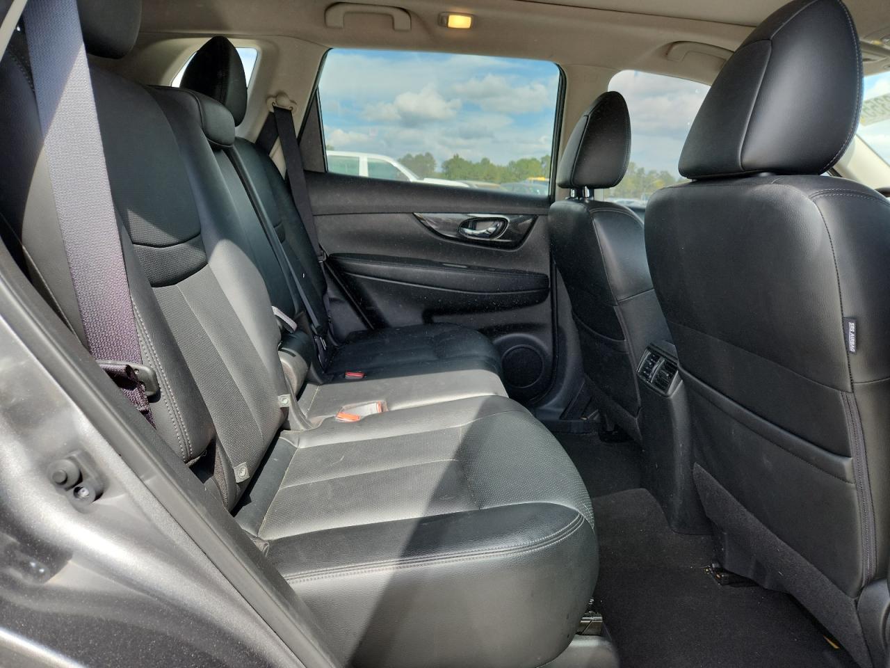 2018 Nissan Rogue S VIN: JN8AT2MT5JW489686 Lot: 85303355