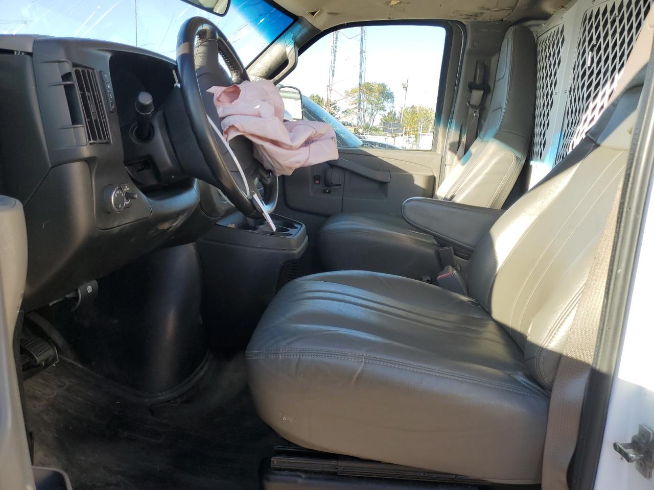 2021 Chevrolet Express G2500 VIN: 1GCWGAFP4M1313097 Lot: 90469575