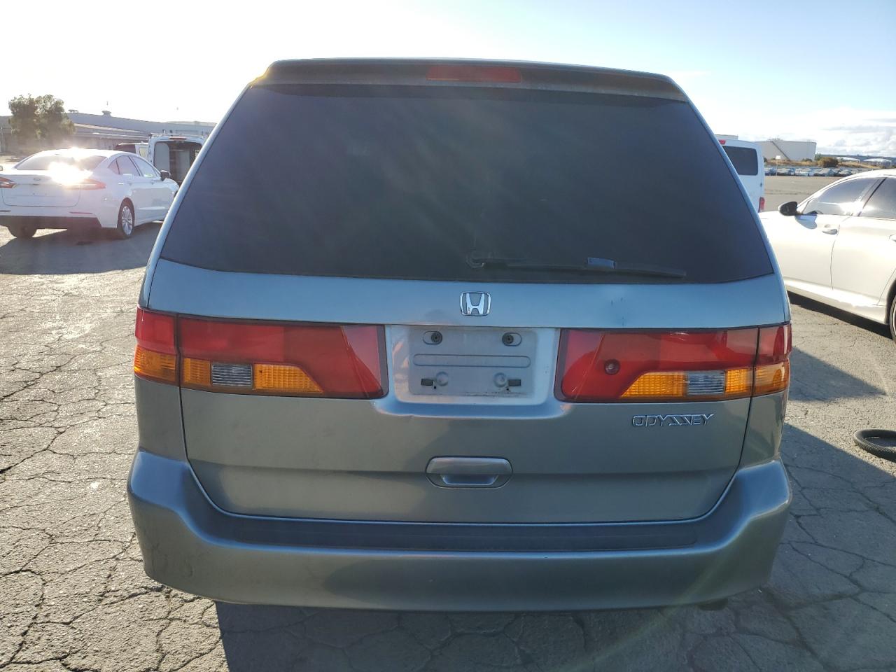 2000 Honda Odyssey Lx VIN: 2HKRL1855YH620992 Lot: 82372125
