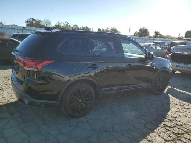 MITSUBISHI OUTLANDER 2020 Czarny