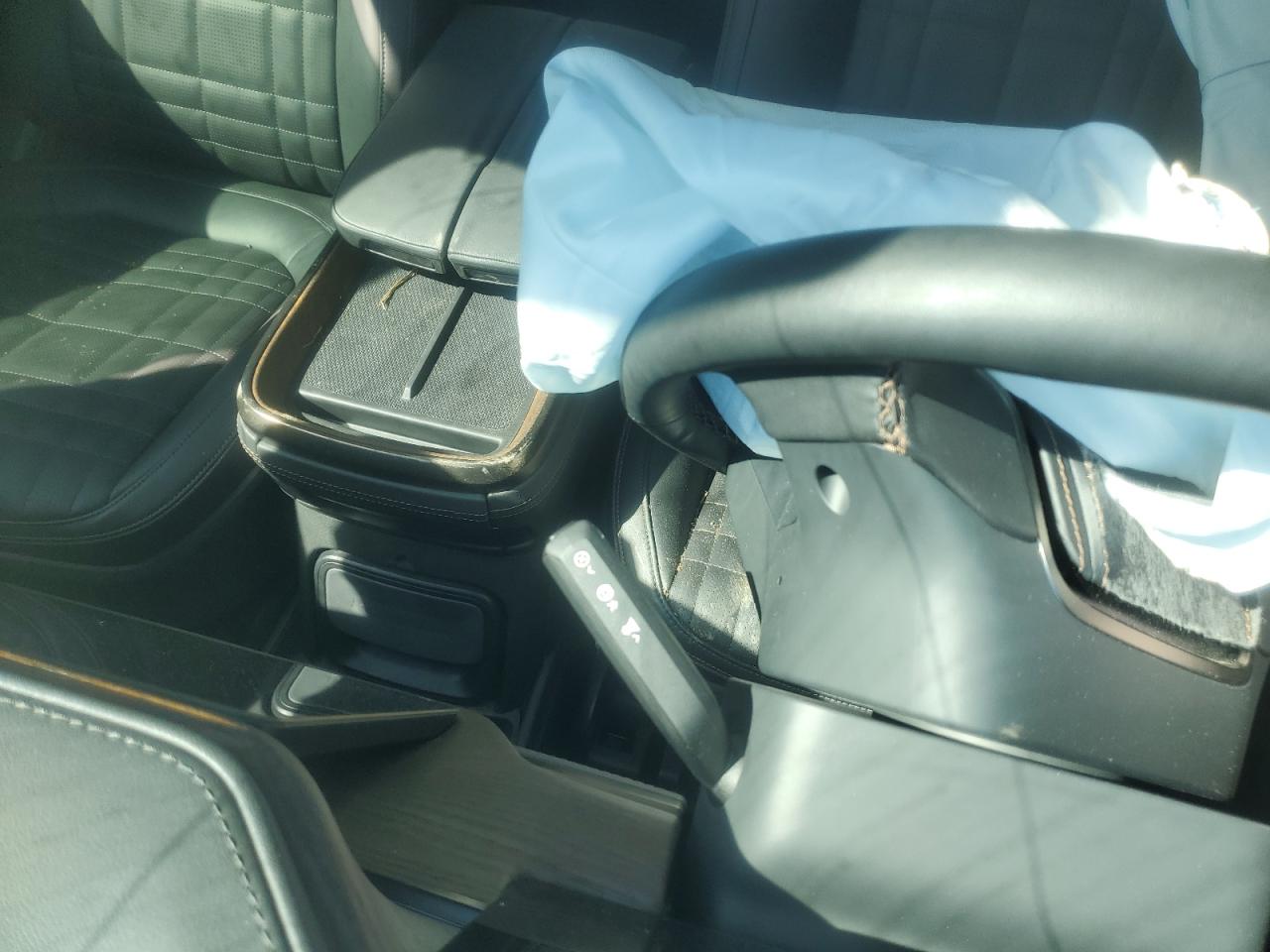 2025 Rivian R1T Premium VIN: 7FCTGCAP1SN040447 Lot: 84707895