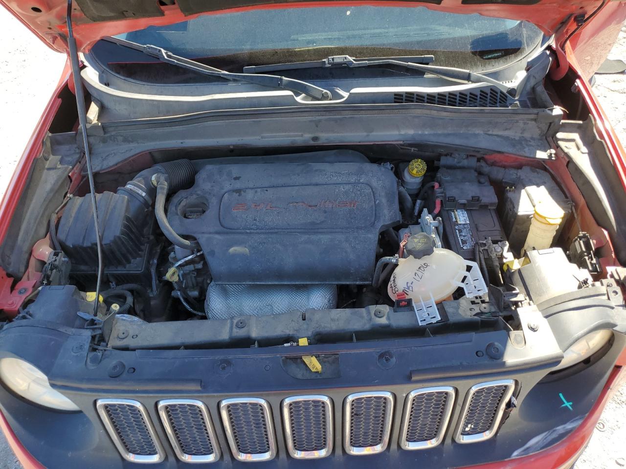 2015 Jeep Renegade Latitude VIN: ZACCJBBT0FPB64418 Lot: 84943825