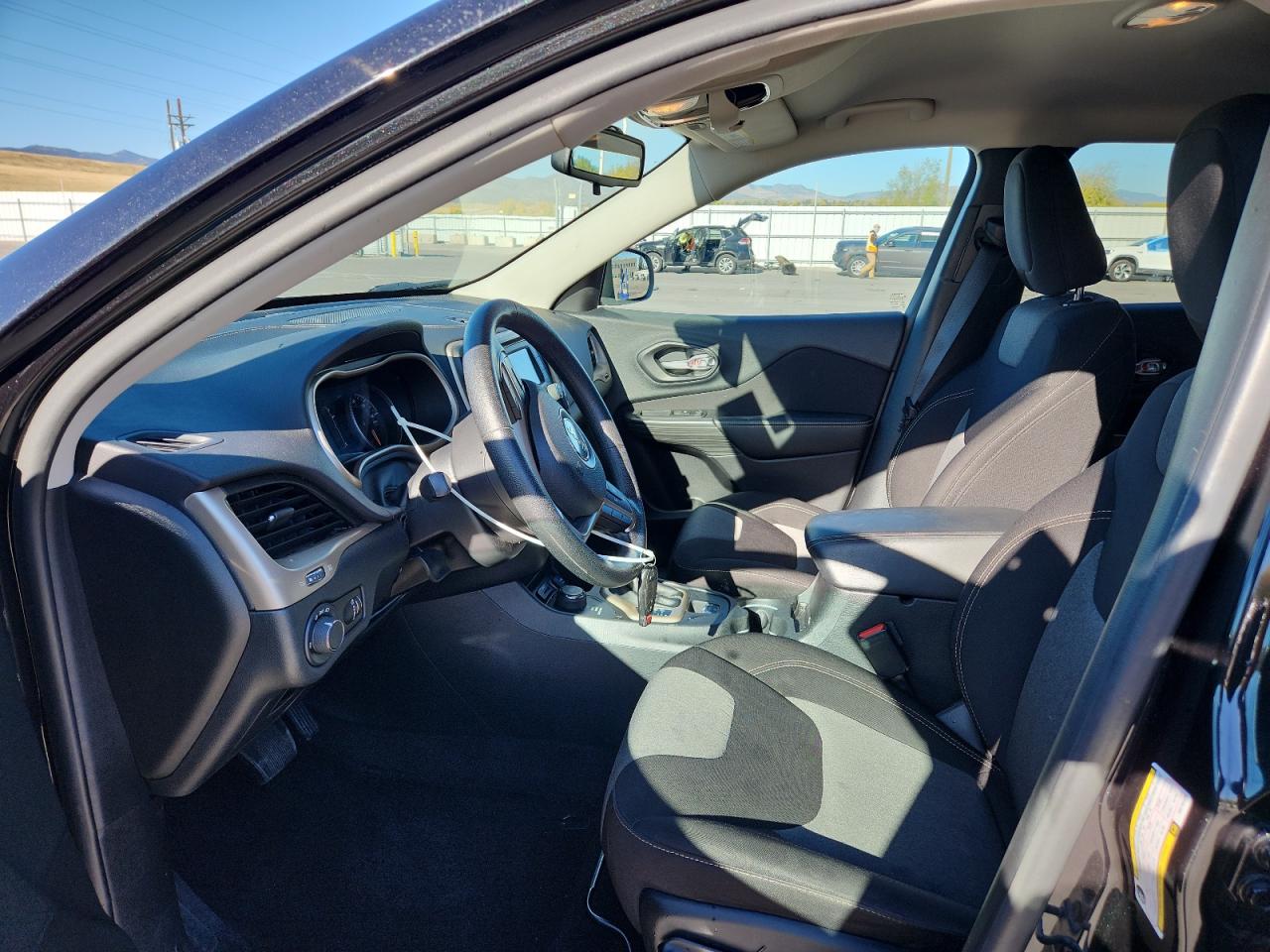 2016 Jeep Cherokee Sport VIN: 1C4PJMAB6GW194205 Lot: 87381645