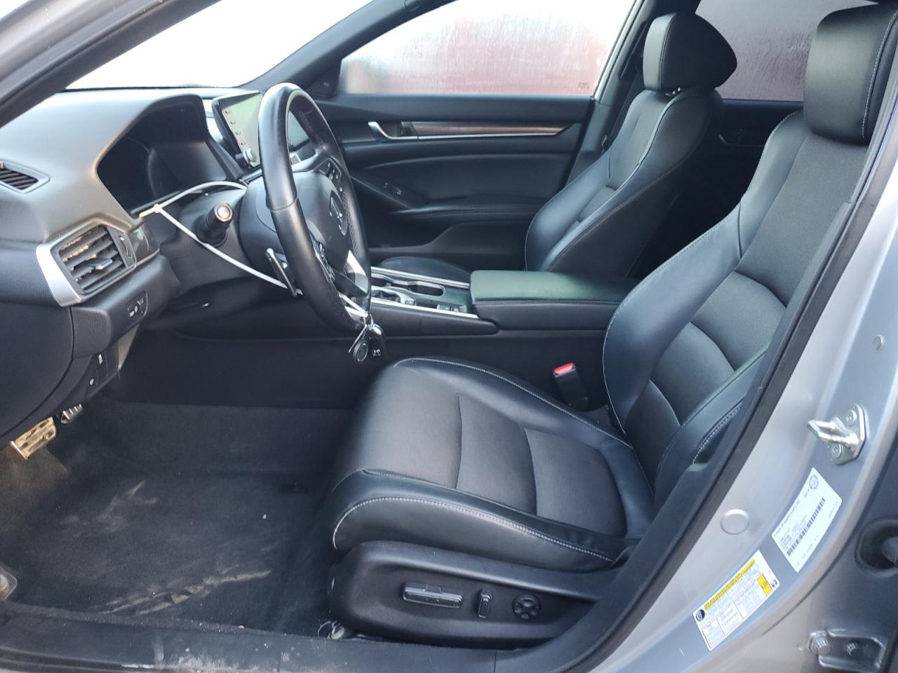 2018 Honda Accord Sport VIN: 1HGCV1F3XJA810433 Lot: 85290565