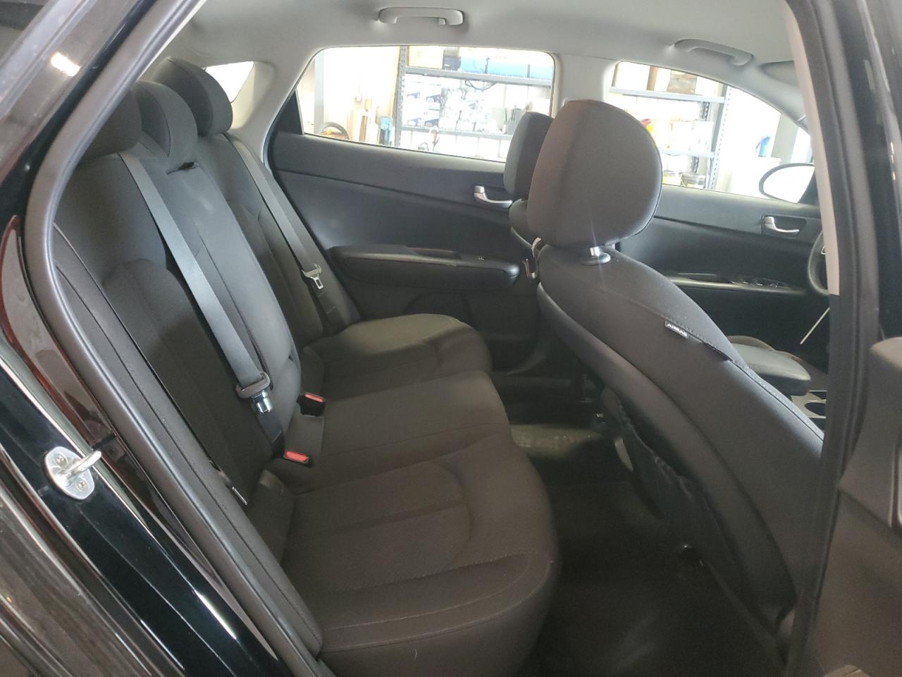 2017 Kia Optima Lx VIN: 5XXGT4L35HG125153 Lot: 89918235