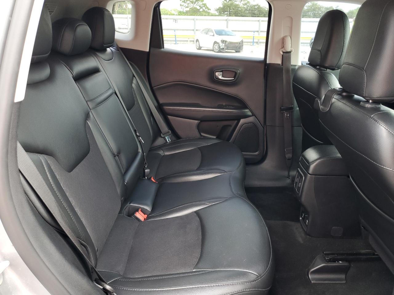 2019 Jeep Compass Latitude VIN: 3C4NJCBB6KT667695 Lot: 82191335