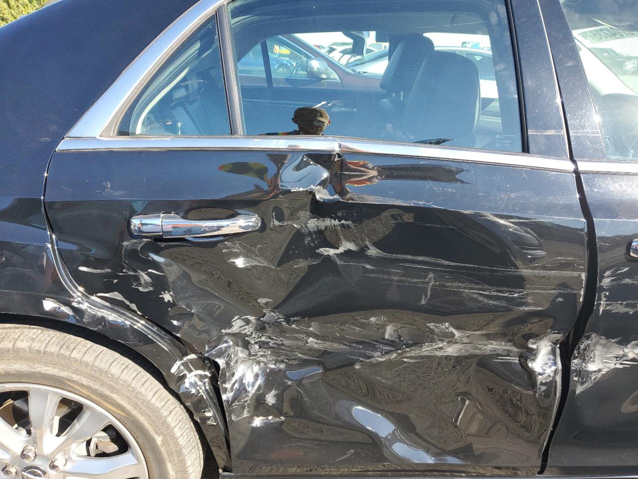 2019 Chrysler 300 Limited VIN: 2C3CCAKGXKH528765 Lot: 85704735