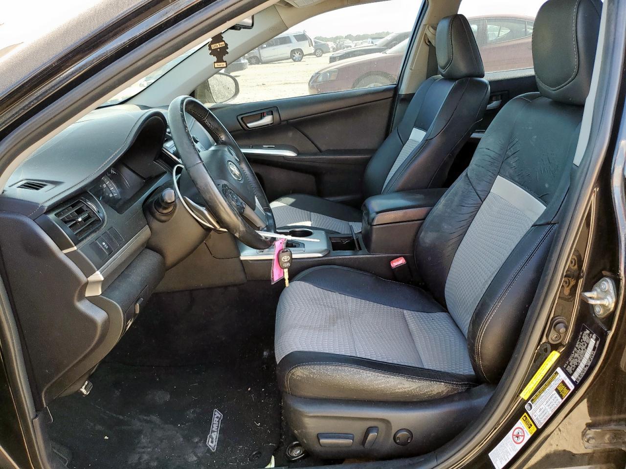 2014 Toyota Camry L VIN: 4T1BF1FK2EU742692 Lot: 84359085