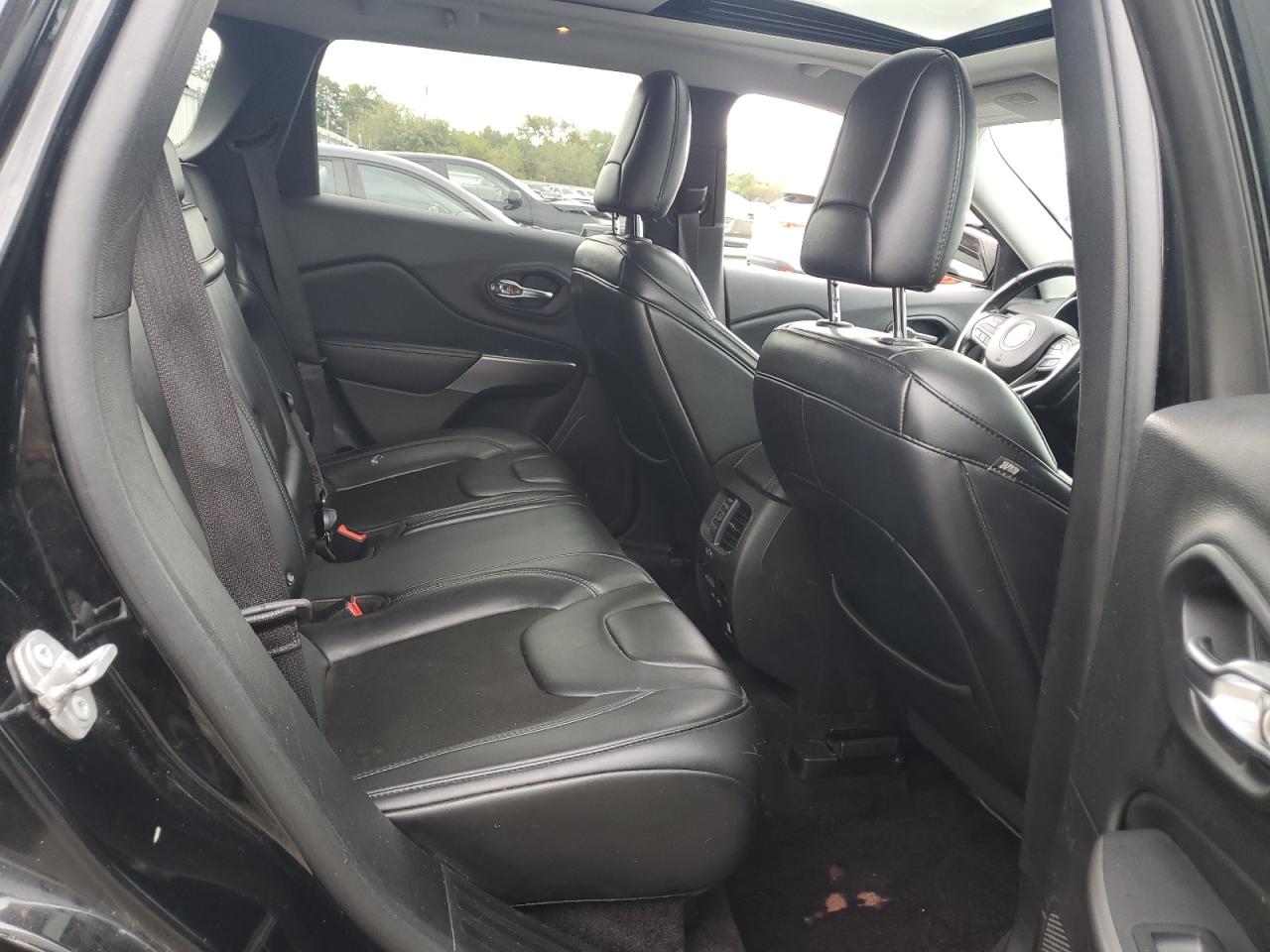2019 Jeep Cherokee Latitude Plus VIN: 1C4PJMLB4KD177503 Lot: 86186585