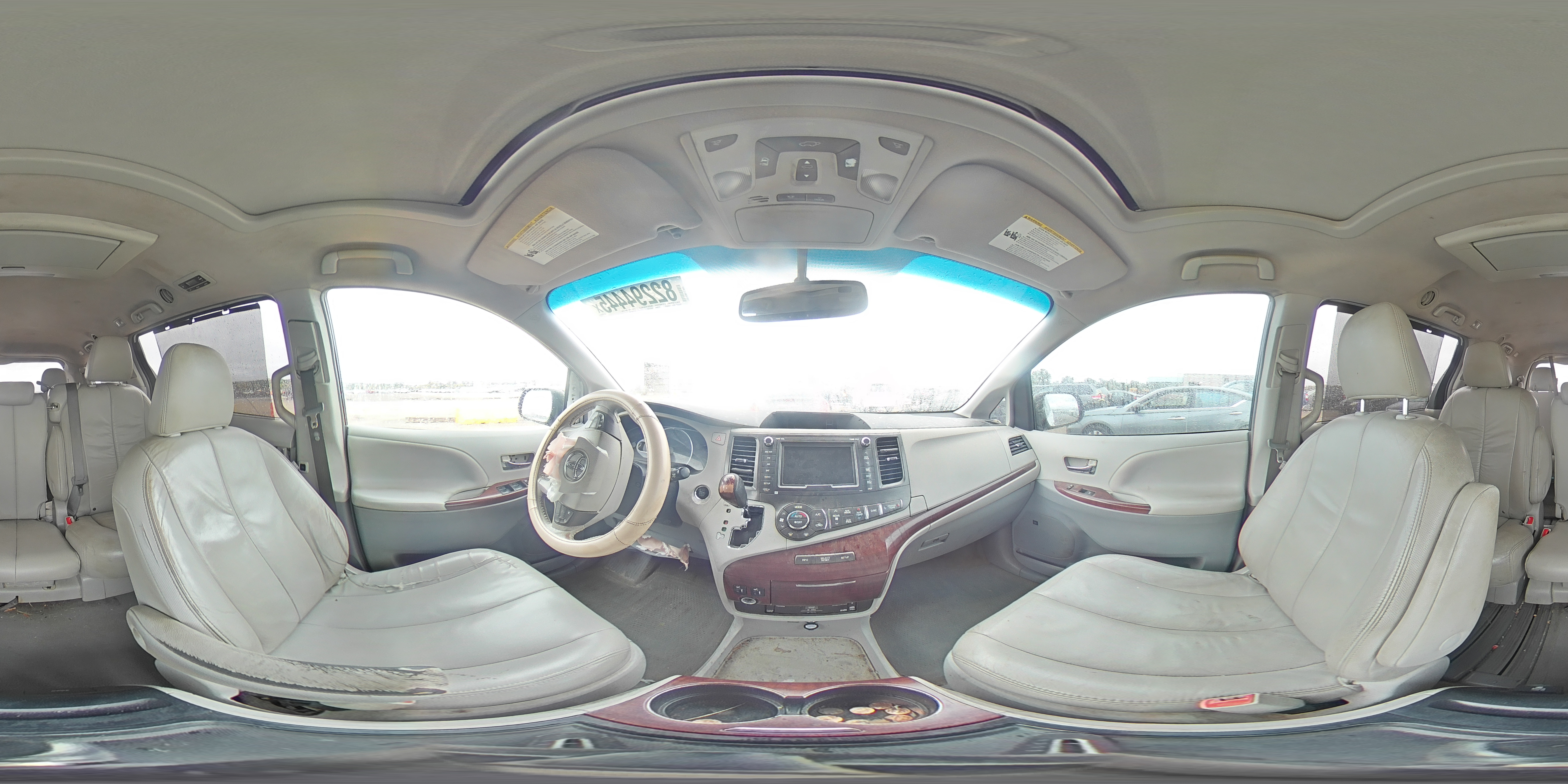 2012 Toyota Sienna Xle VIN: 5TDYK3DC4CS208158 Lot: 82294445