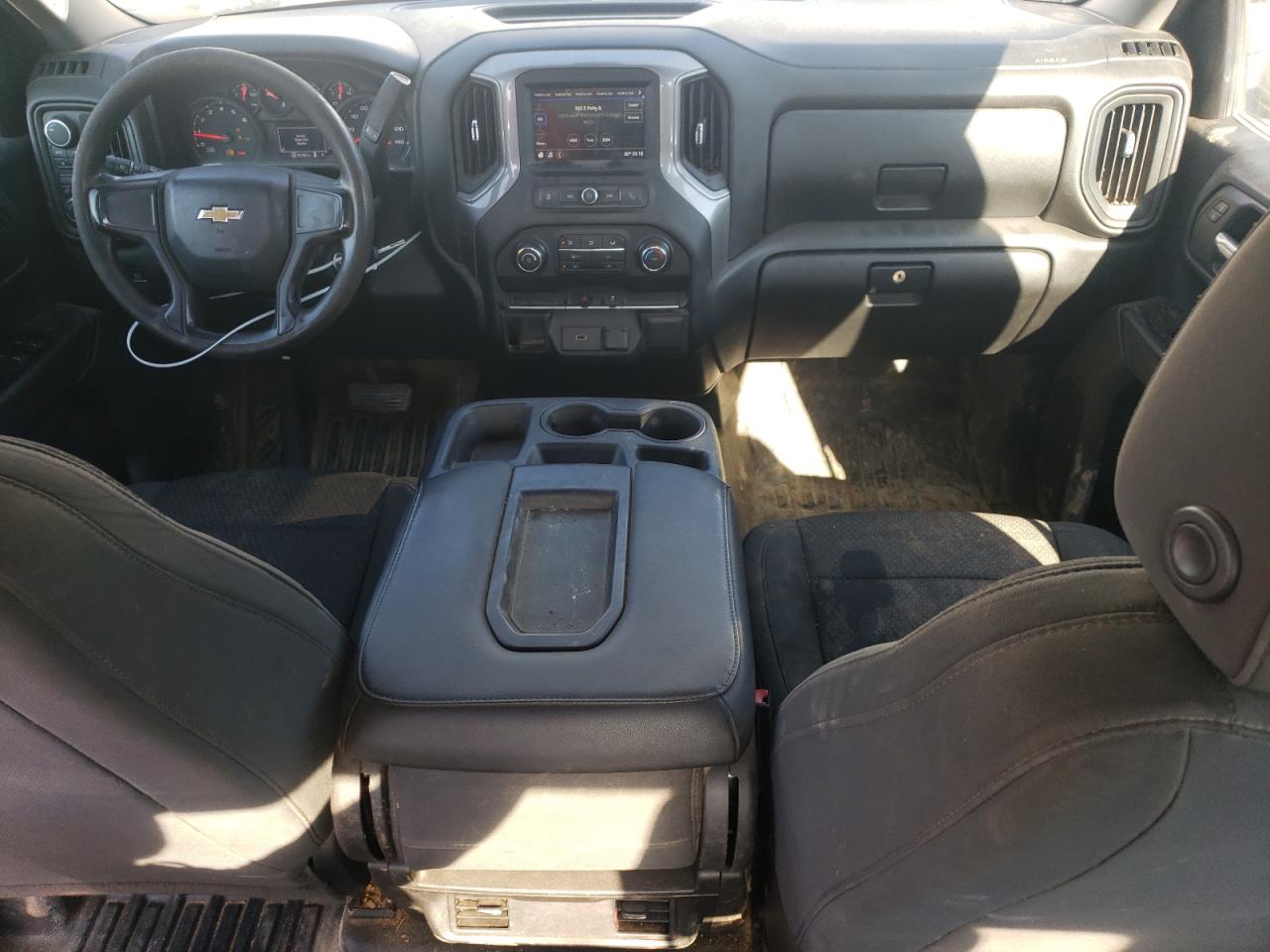 2019 Chevrolet Silverado K1500 VIN: 1GCPYAEH5KZ418824 Lot: 82338305