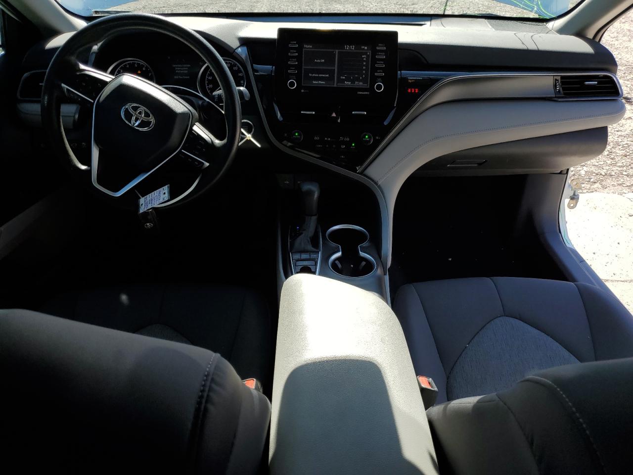 2022 Toyota Camry Le VIN: 4T1R11BK0NU063975 Lot: 85149555