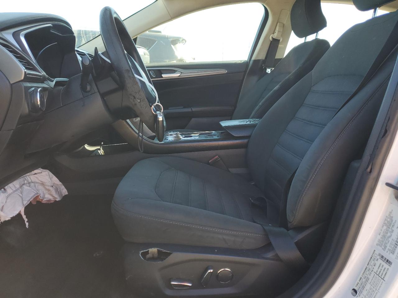 2017 Ford Fusion Se VIN: 3FA6P0HD7HR241651 Lot: 90706315