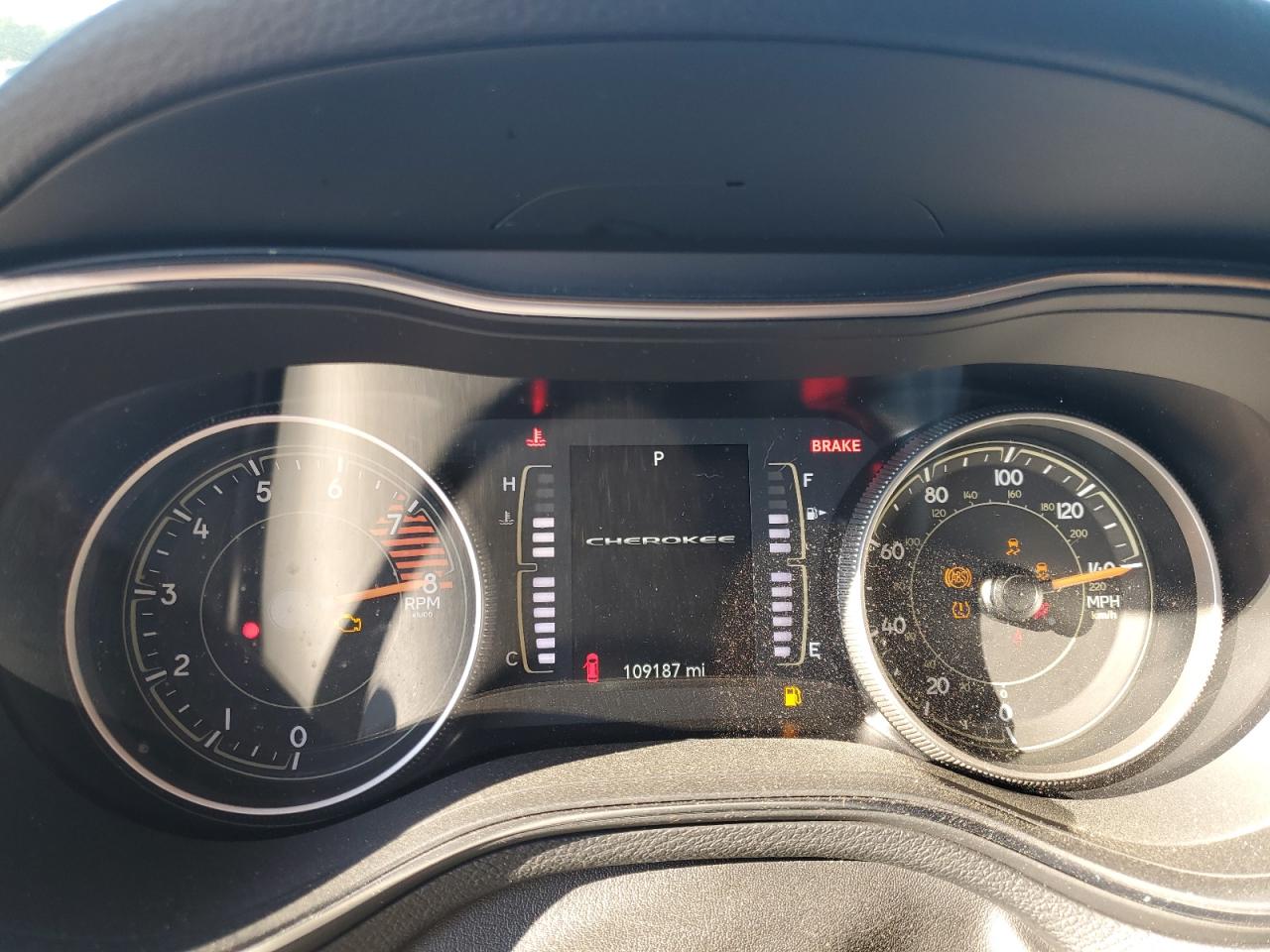 2021 Jeep Cherokee Latitude Lux VIN: 1C4PJLMXXMD106880 Lot: 86262625