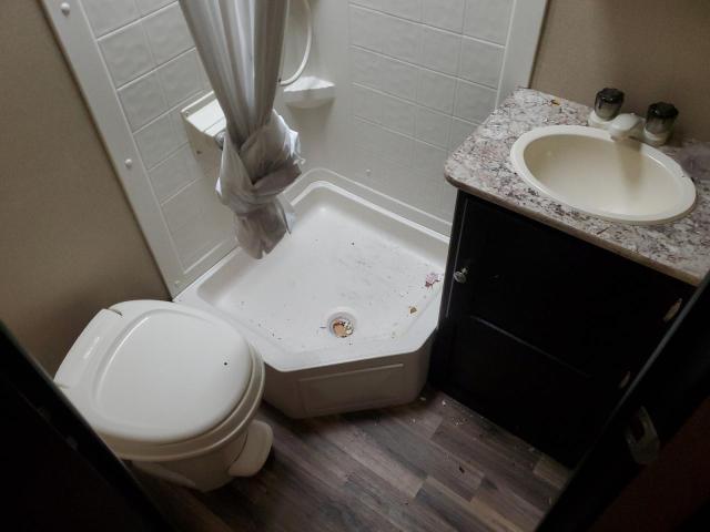 2015 KEYSTONE KODAIK EXPRESS ULTRA