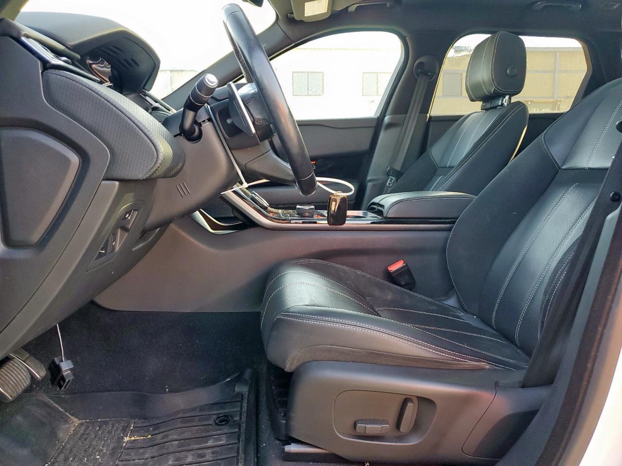 2018 Land Rover Range Rover Velar R-Dynamic Se VIN: SALYL2RX3JA760949 Lot: 86478285