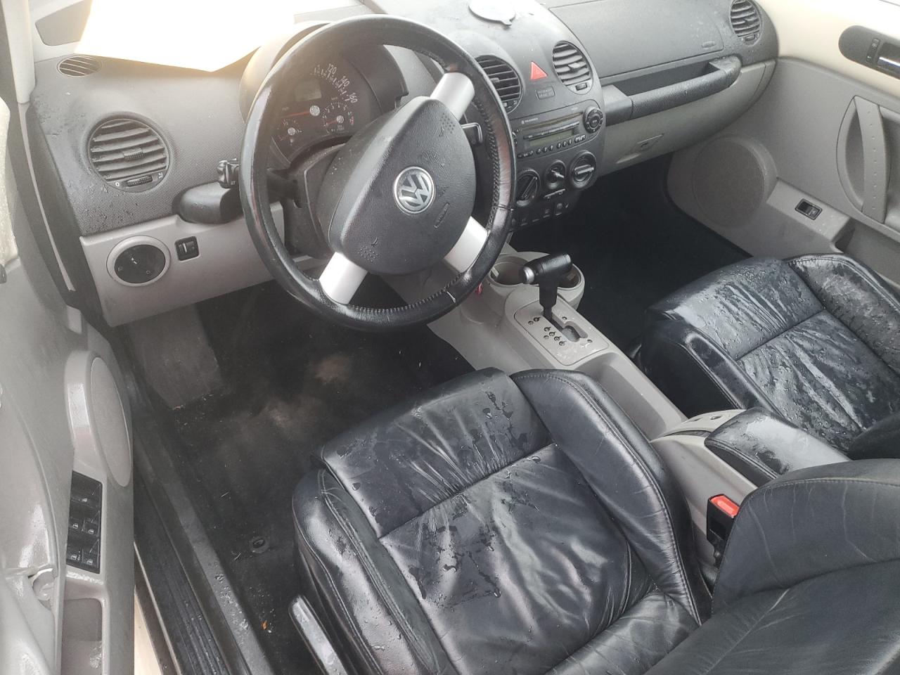 2004 Volkswagen New Beetle Gls VIN: 3VWCD31Y14M344928 Lot: 82244475