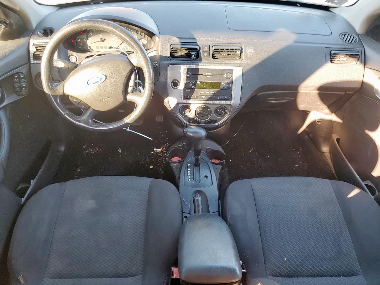 2007 Ford Focus Zx5 VIN: 1FAFP37N87W174937 Lot: 84542035