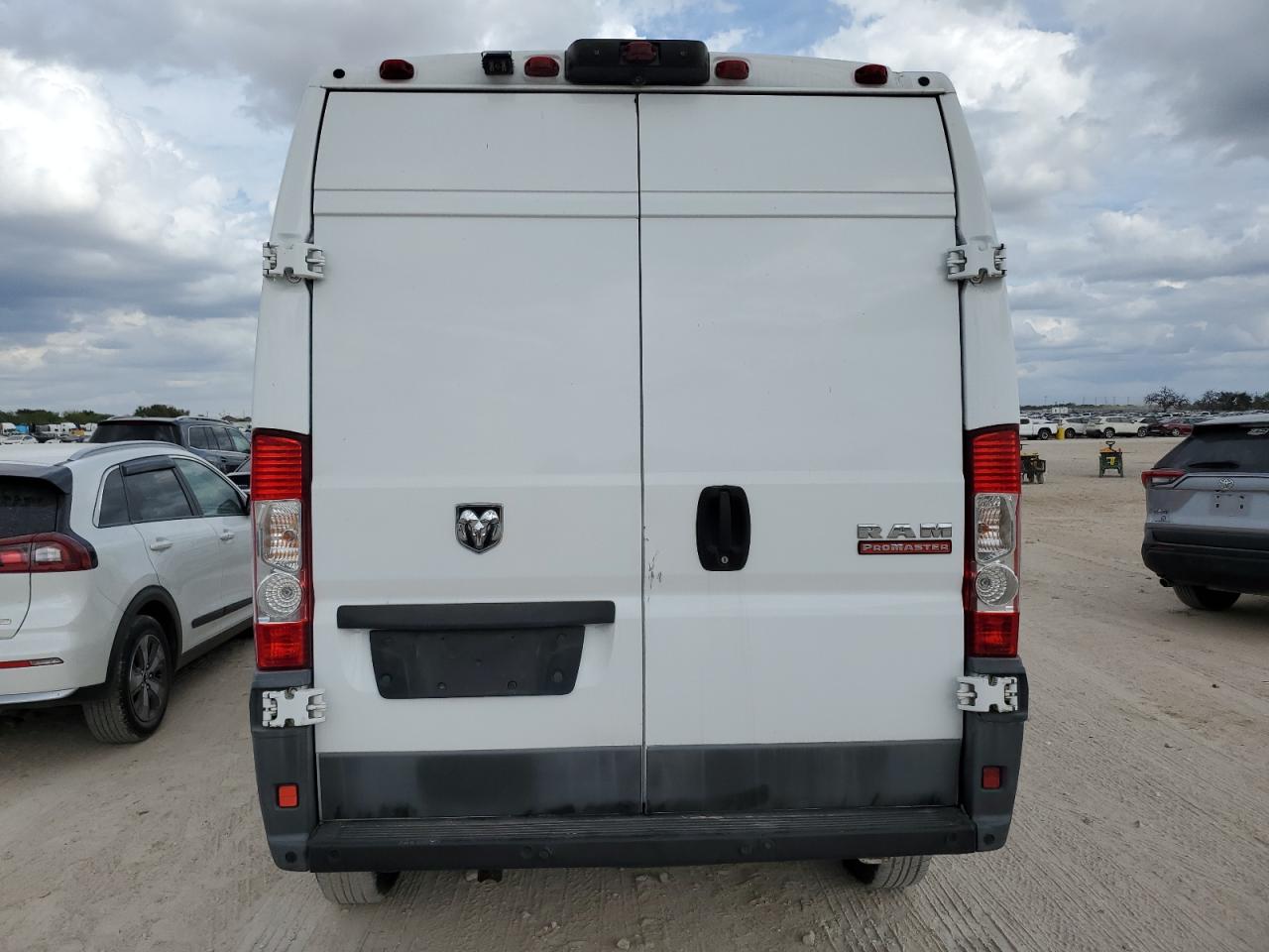 2017 Ram Promaster 1500 Delivery Van VIN: 3C6TRVBG1HE512242 Lot: 89840315