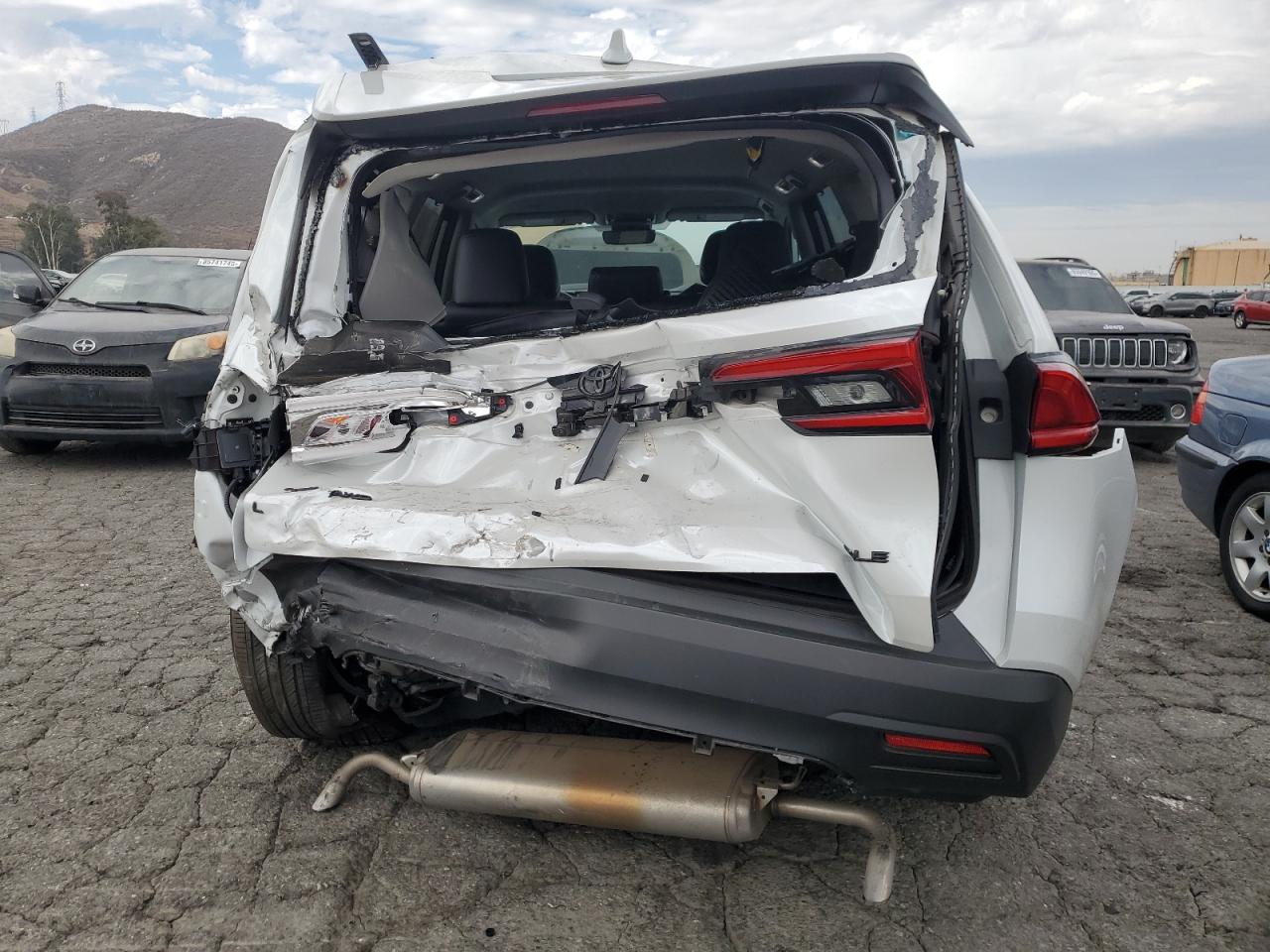 2024 Toyota Grand Highlander Xle VIN: 5TDACAB54RS021700 Lot: 86113205