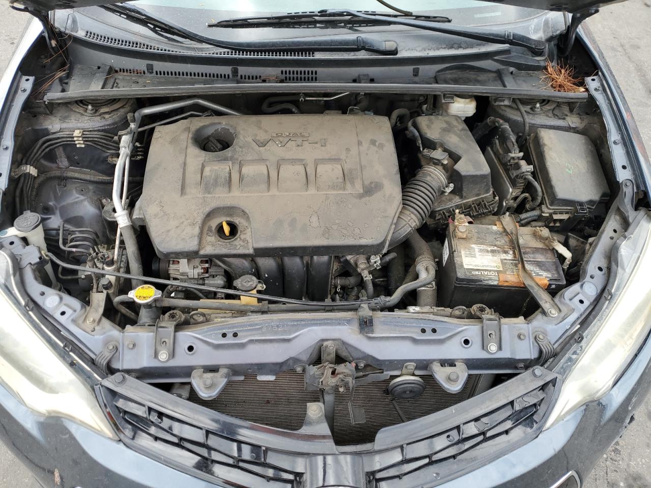 2015 Toyota Corolla L VIN: 5YFBURHEXFP313041 Lot: 85946555