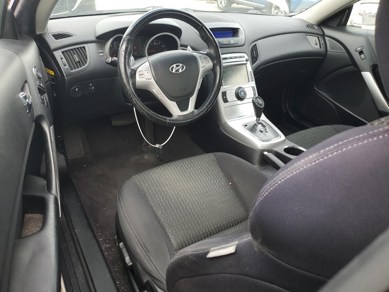2010 Hyundai Genesis Coupe 2.0T VIN: KMHHT6KD4AU033912 Lot: 82216115