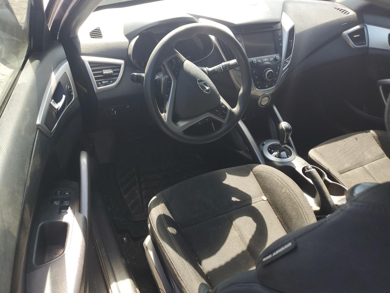 2015 Hyundai Veloster VIN: KMHTC6AD3FU235627 Lot: 84610125