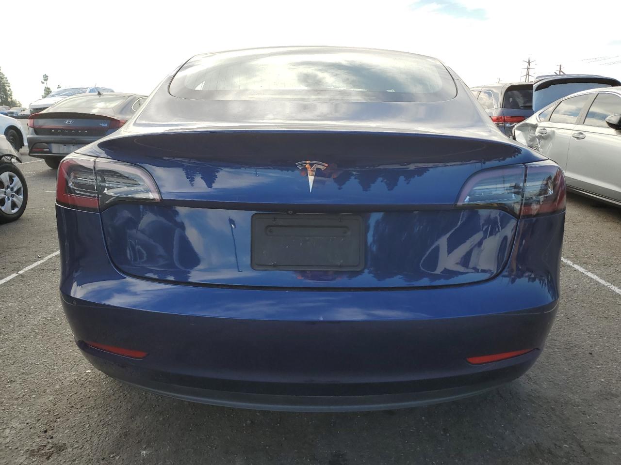 2020 Tesla Model 3 VIN: 5YJ3E1EA4LF495556 Lot: 90727735