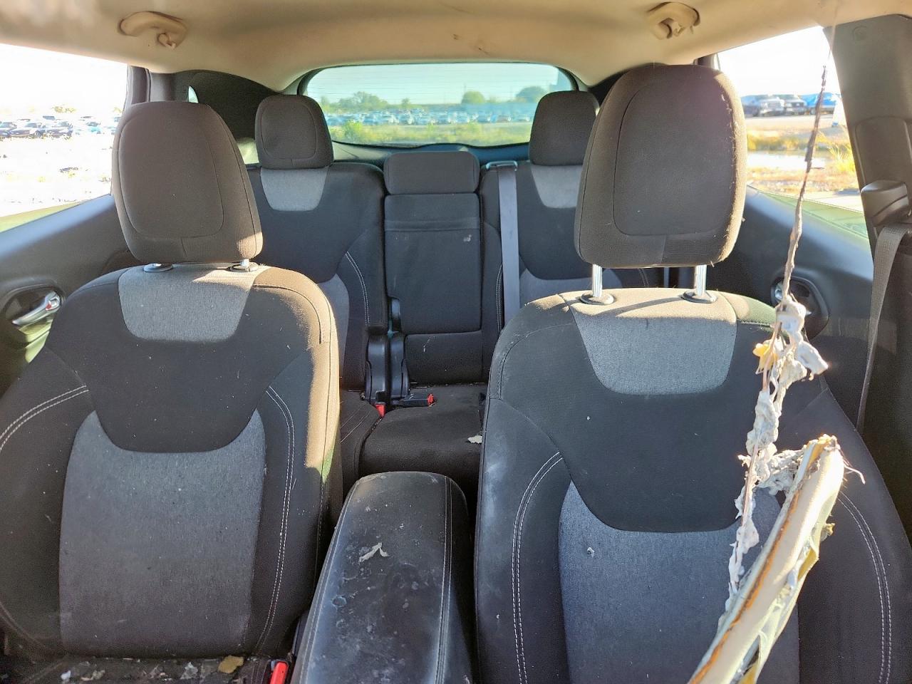 2014 Jeep Cherokee Sport VIN: 1C4PJLAB8EW258767 Lot: 90397345