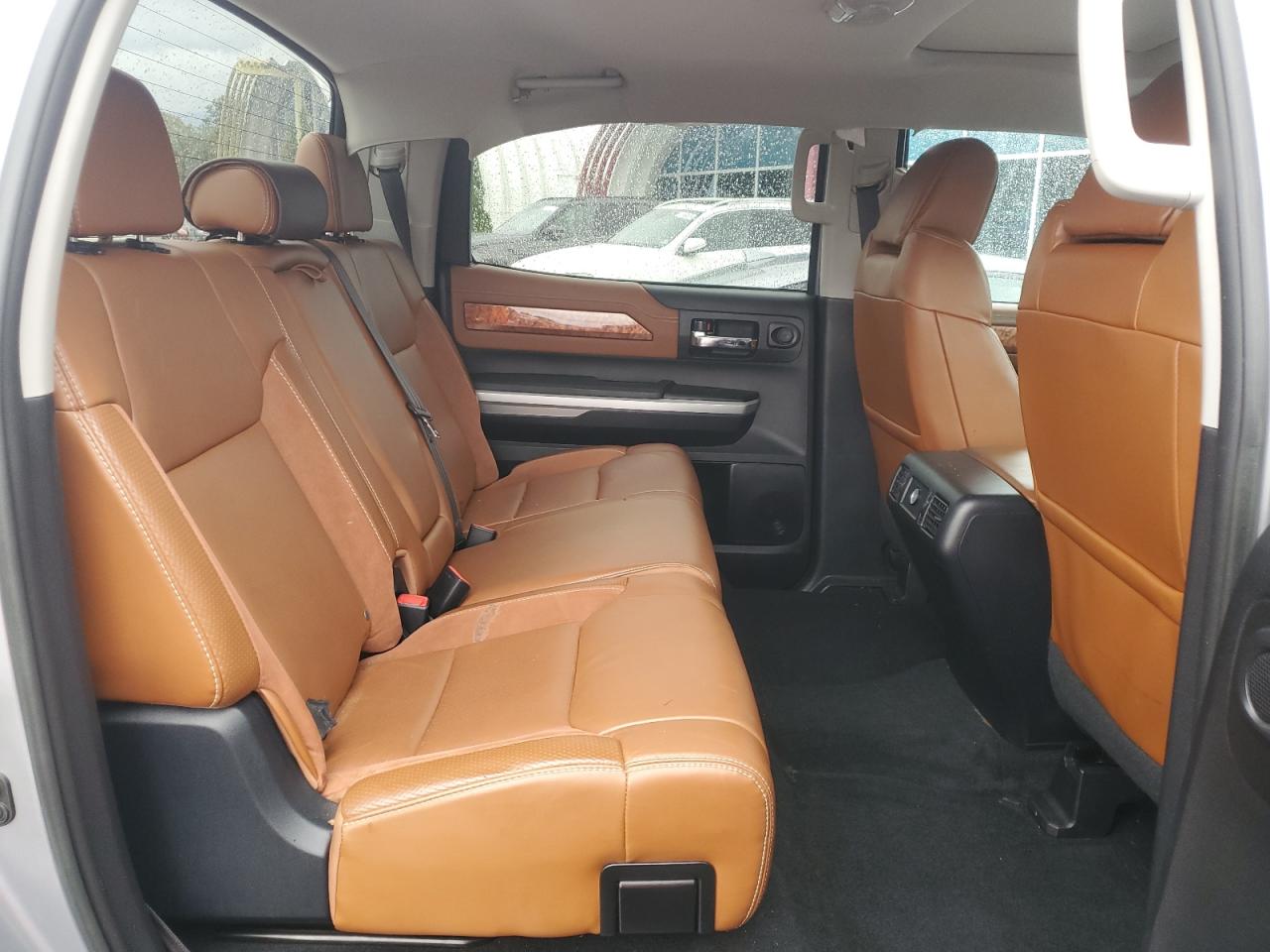 2017 Toyota Tundra Crewmax 1794 VIN: 5TFAY5F18HX627963 Lot: 82285265