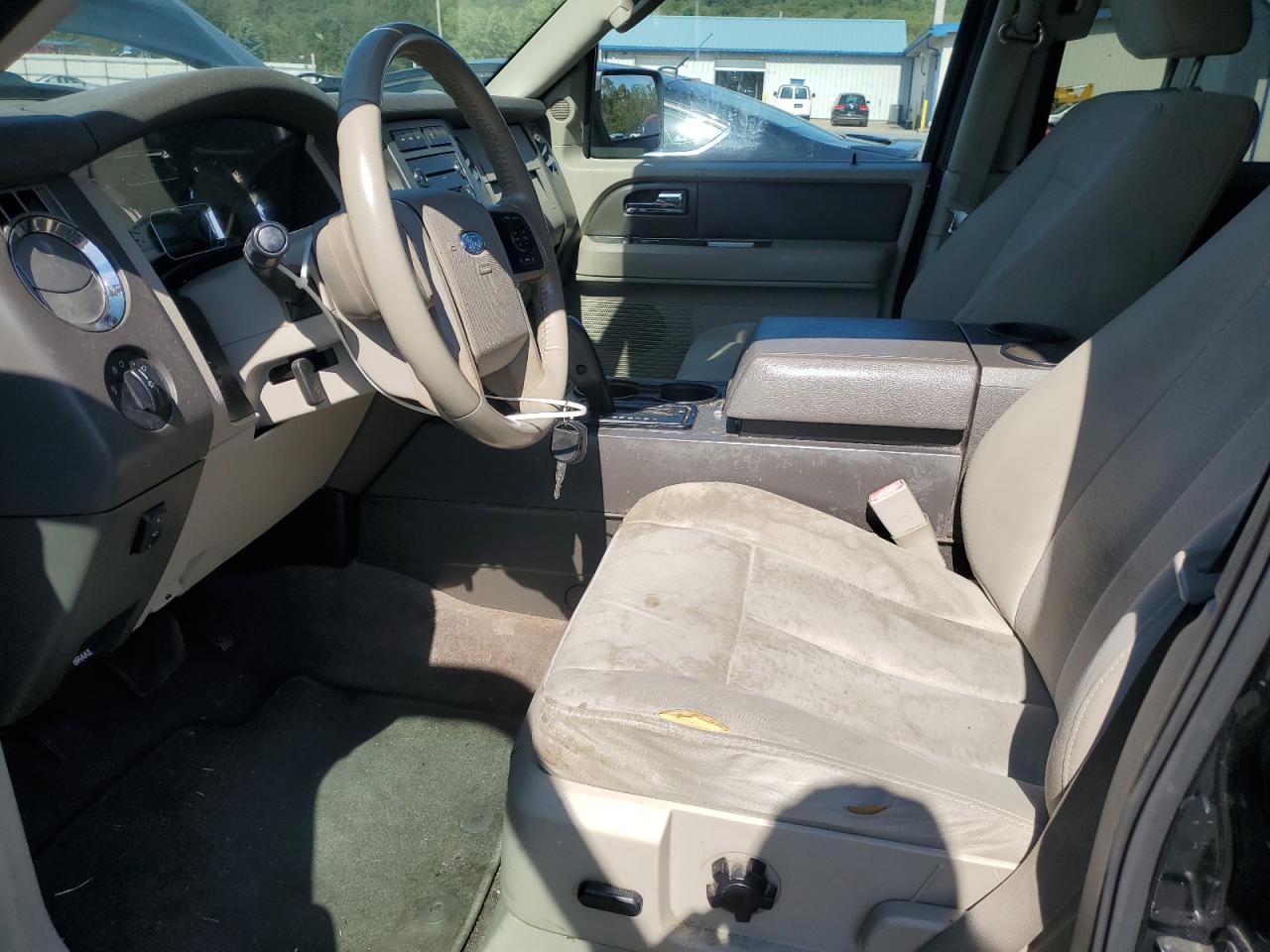 2011 Ford Expedition Xlt VIN: 1FMJU1J51BEF48387 Lot: 84851685