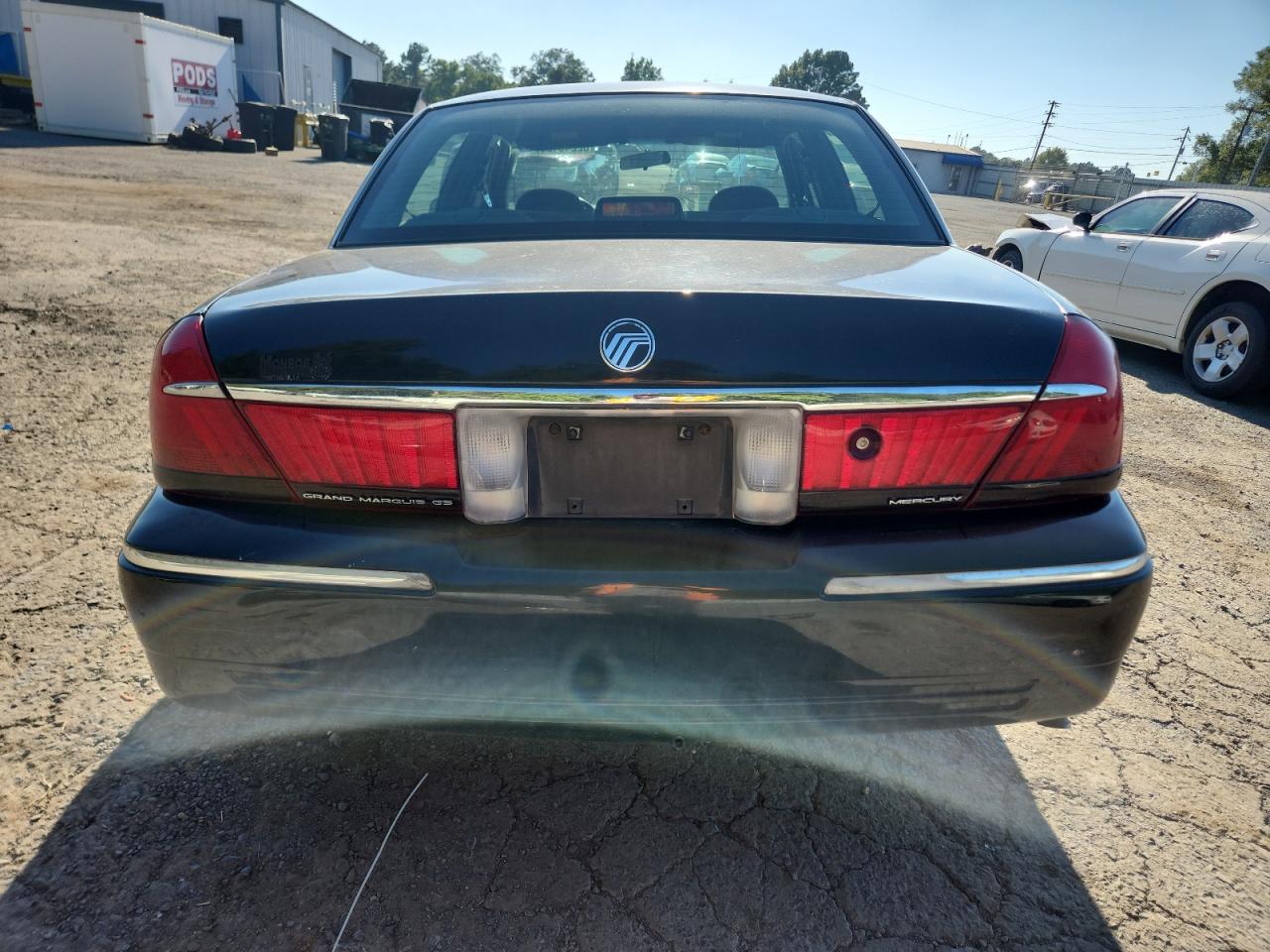 2000 Mercury Grand Marquis Gs VIN: 2MEFM74W2YX707926 Lot: 82245425