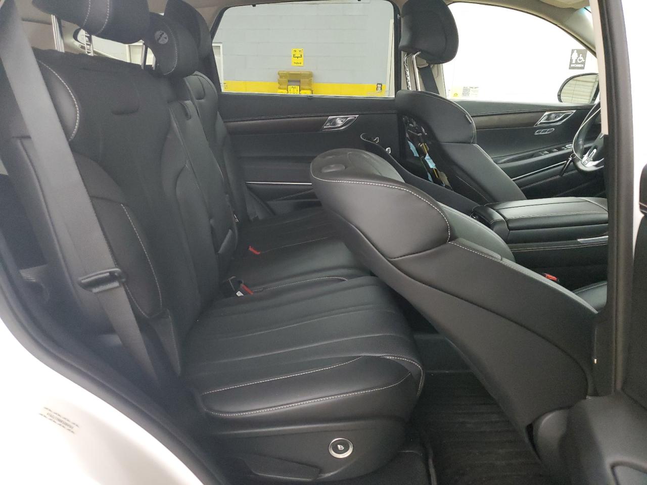 2024 Genesis Gv80 Base VIN: KMUHBDSB8RU172914 Lot: 82784815